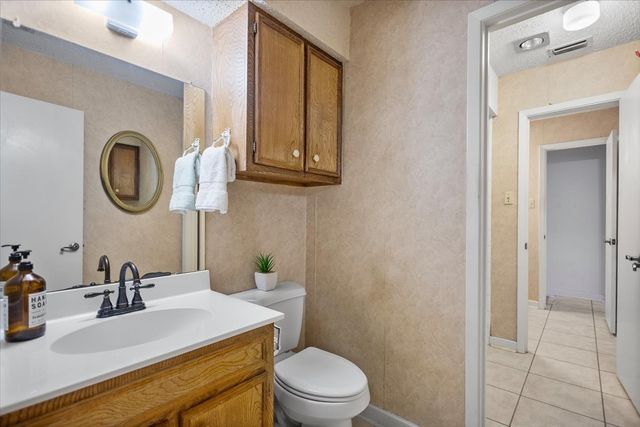 207 Grass Knoll Drive, Hideaway, TX 75771