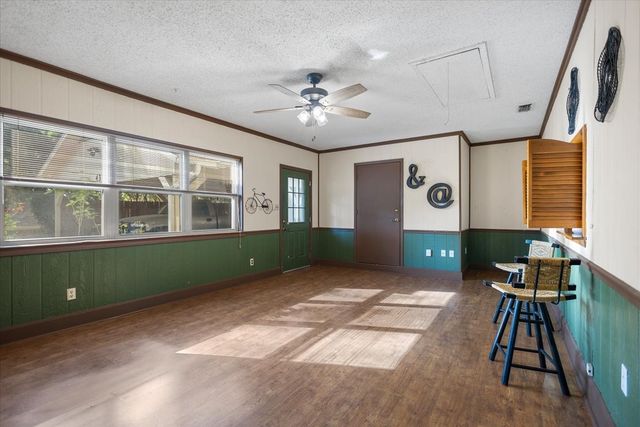 207 Grass Knoll Drive, Hideaway, TX 75771