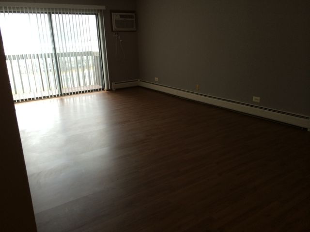 4709 Yender Avenue GA, Lisle, IL 60532