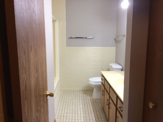 4709 Yender Avenue GA, Lisle, IL 60532