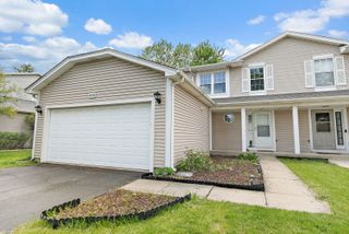 906 Oak Ridge Drive, Streamwood, IL 60107
