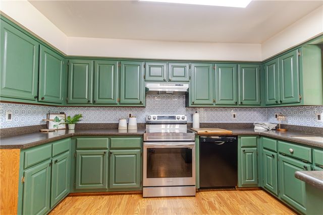12 Mayfair Drive, Bella Vista, AR 72715