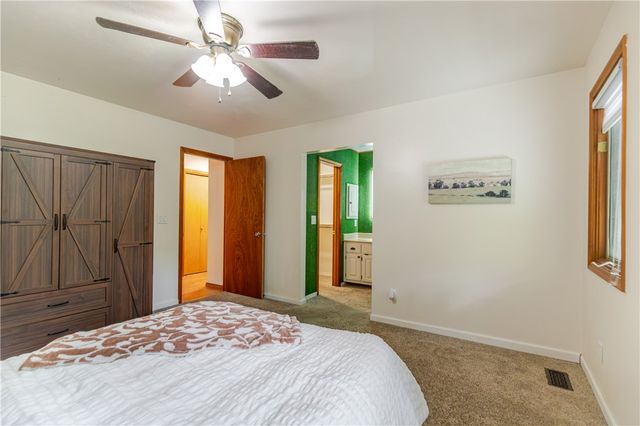 12 Mayfair Drive, Bella Vista, AR 72715