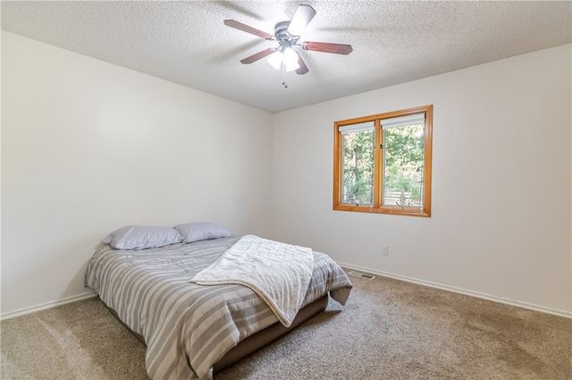 12 Mayfair Drive, Bella Vista, AR 72715