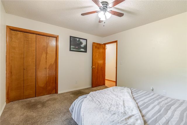 12 Mayfair Drive, Bella Vista, AR 72715