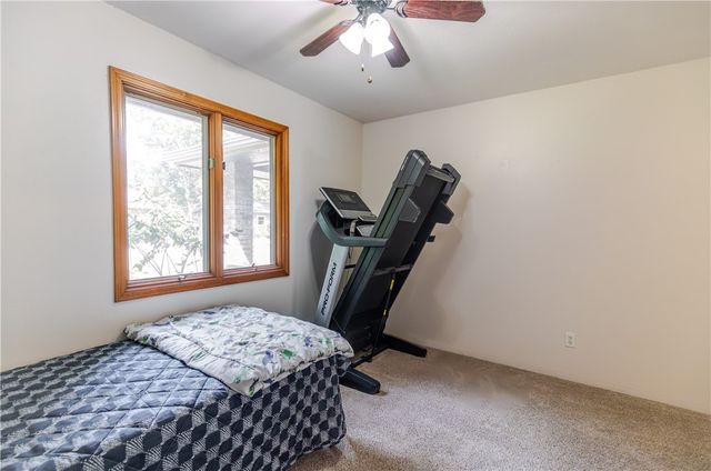 12 Mayfair Drive, Bella Vista, AR 72715