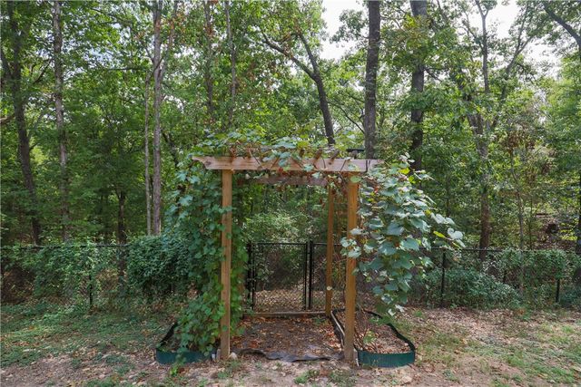12 Mayfair Drive, Bella Vista, AR 72715