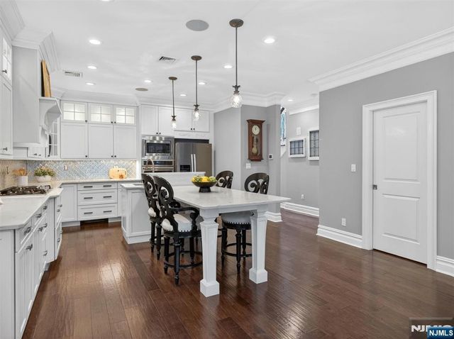 444 Lake Road, Wyckoff, NJ 07481
