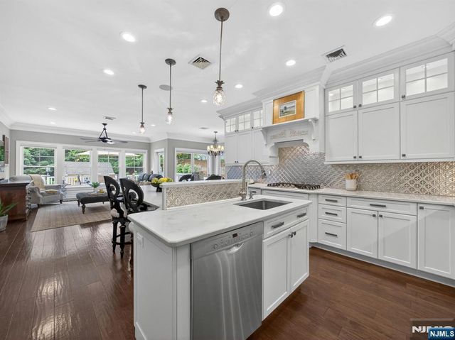 444 Lake Road, Wyckoff, NJ 07481