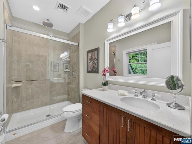 444 Lake Road, Wyckoff, NJ 07481