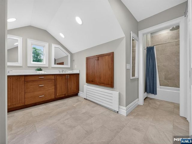 444 Lake Road, Wyckoff, NJ 07481