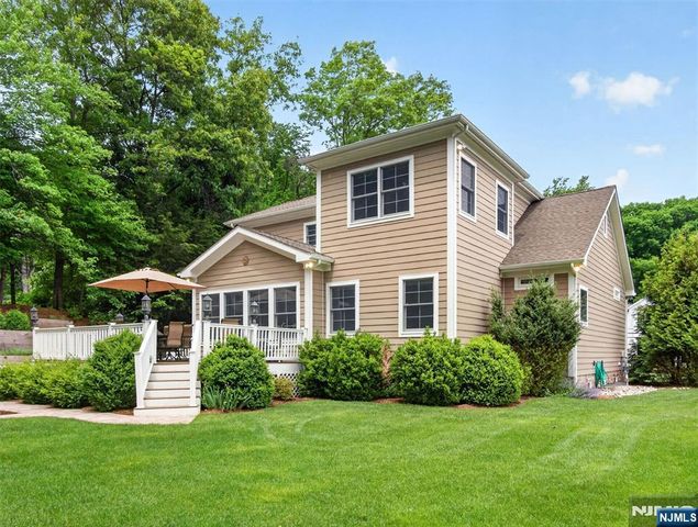 444 Lake Road, Wyckoff, NJ 07481
