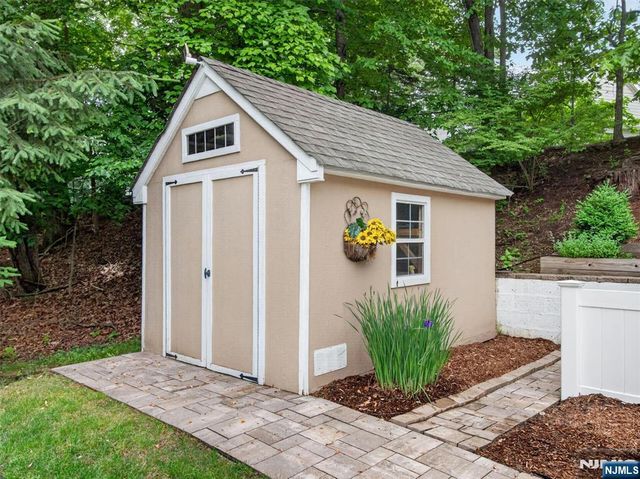444 Lake Road, Wyckoff, NJ 07481