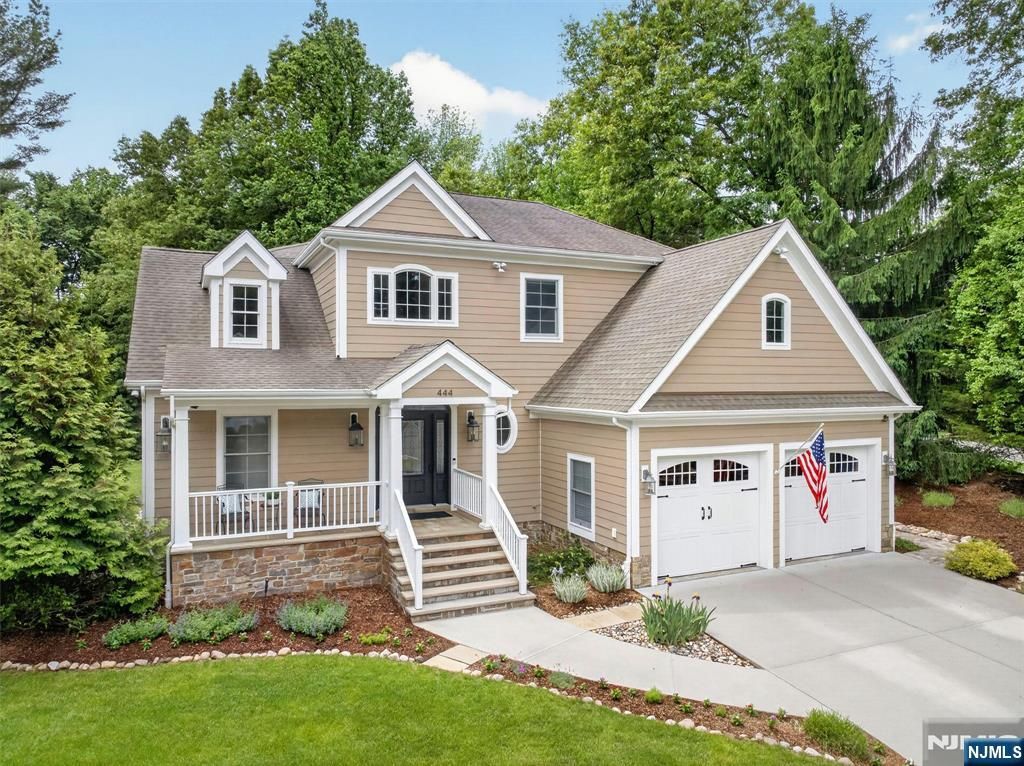 444 Lake Road, Wyckoff, NJ 07481