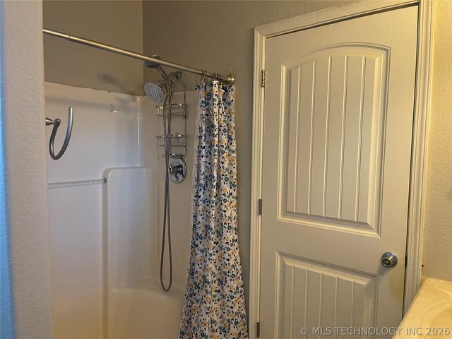 420 N Hughes Avenue, Morris, OK 74445