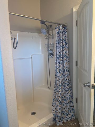 420 N Hughes Avenue, Morris, OK 74445