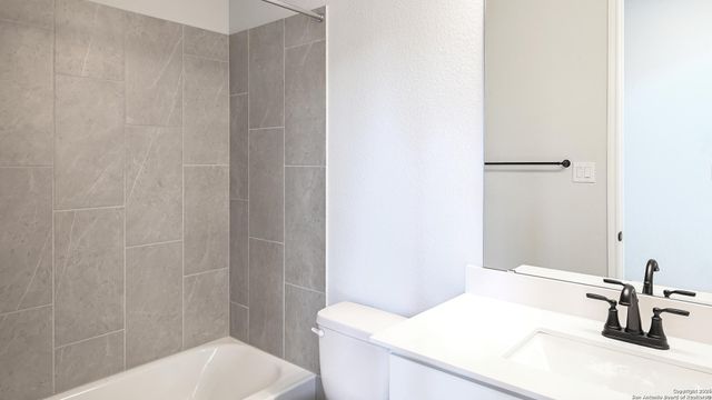 1841 Gyst Road, Seguin, TX 78155