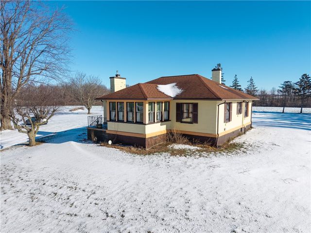 3103 County Road 47, Hopewell, NY 14424