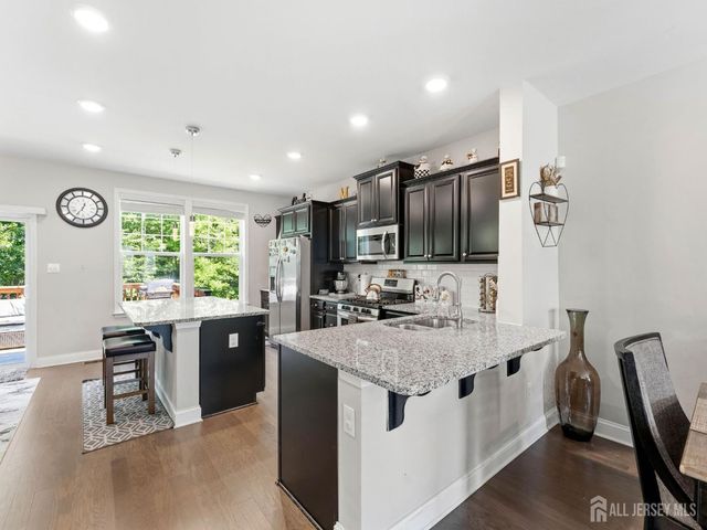 33 Sullivan Way, Evesham, NJ 08053