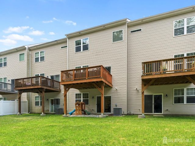 33 Sullivan Way, Evesham, NJ 08053