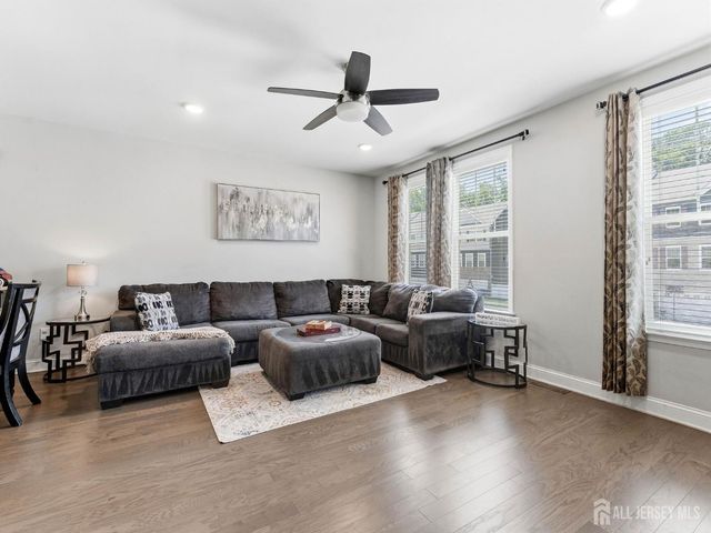 33 Sullivan Way, Evesham, NJ 08053