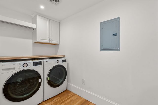 46 Myrtle St, Newton, MA 02465