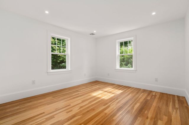 46 Myrtle St, Newton, MA 02465