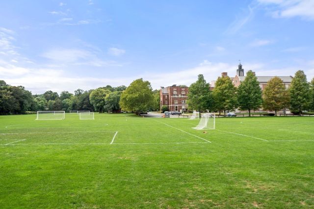 46 Myrtle St, Newton, MA 02465