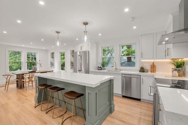 46 Myrtle St, Newton, MA 02465