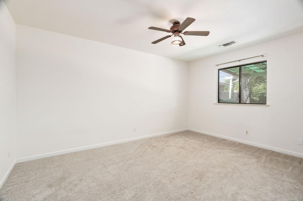 Image 21 of property listing at 2212 Goldridge Street, Selma, CA 93662