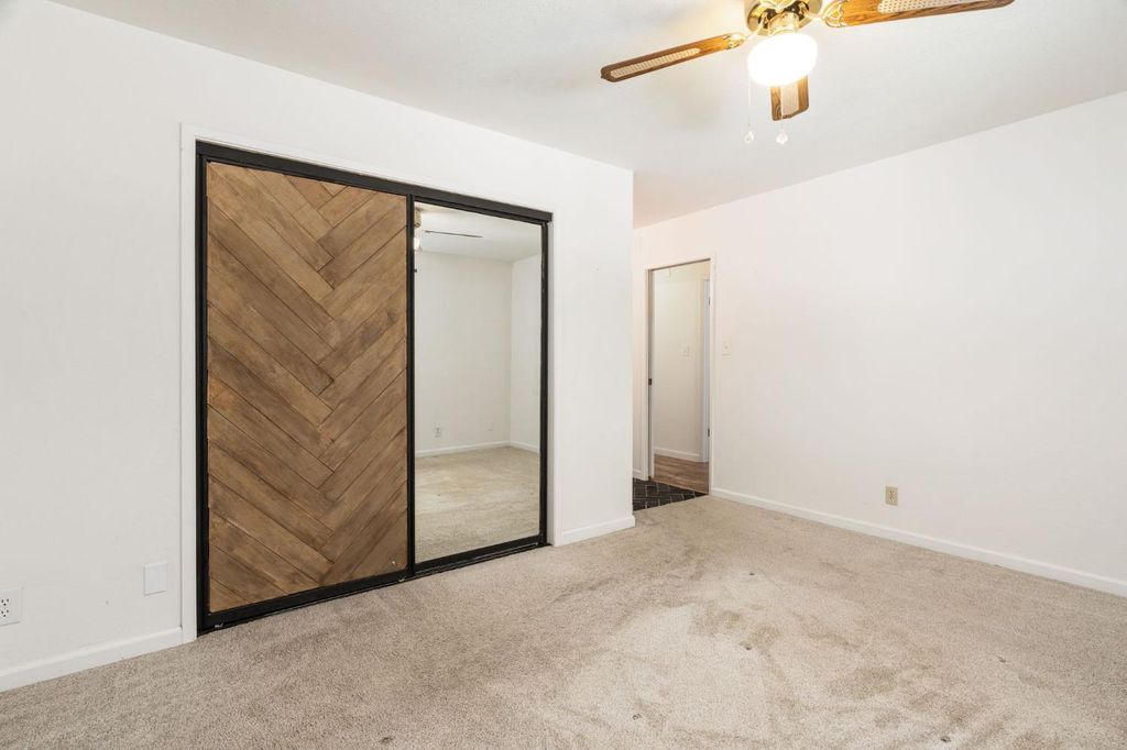 Image 23 of property listing at 2212 Goldridge Street, Selma, CA 93662