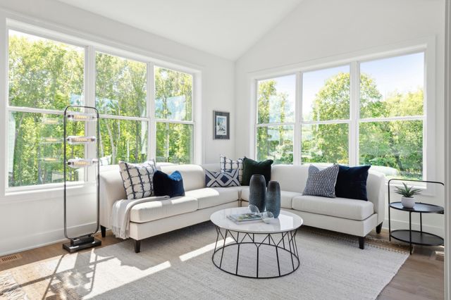 5240 Polaris Lane, Plymouth, MN 55446