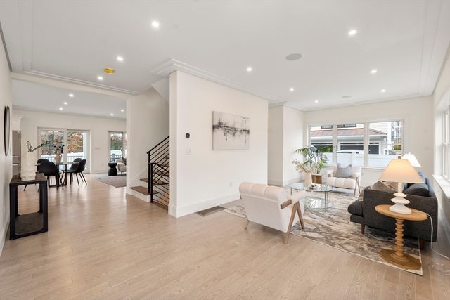 22 Mt. Zion Rd, Melrose, MA 02176