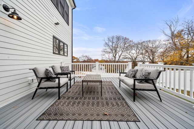 22 Mt. Zion Rd, Melrose, MA 02176