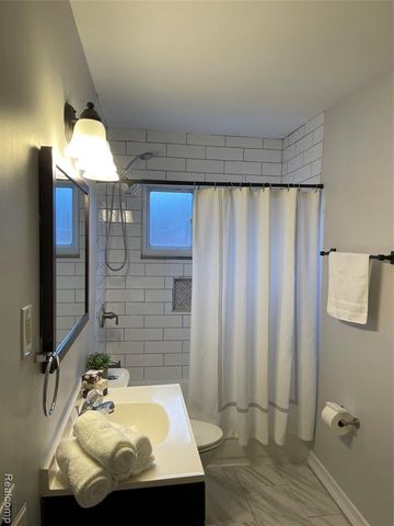 1065 Cloverlawn Boulevard, Lincoln Park, MI 48146