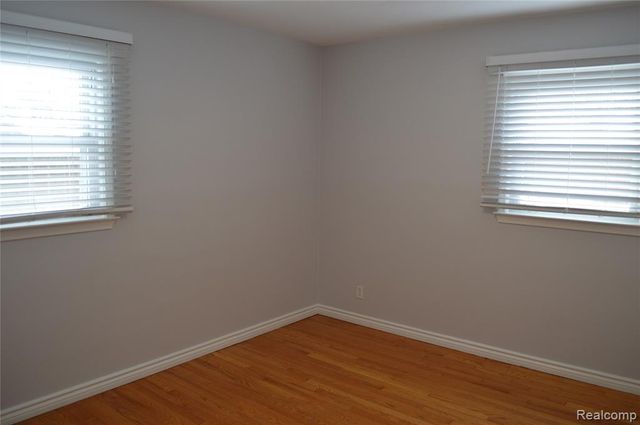 1065 Cloverlawn Boulevard, Lincoln Park, MI 48146