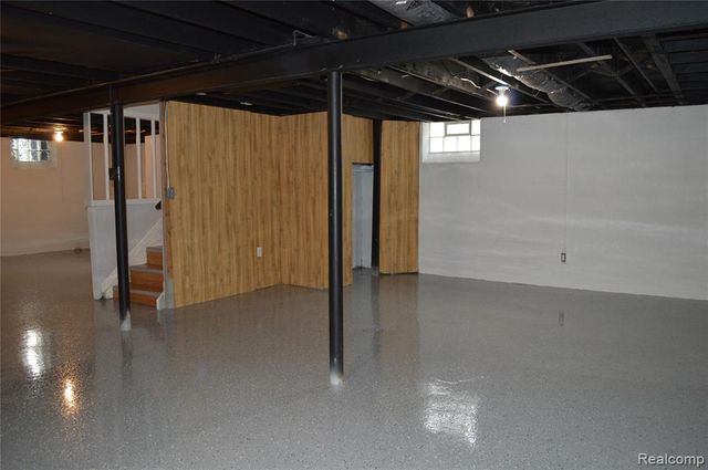 1065 Cloverlawn Boulevard, Lincoln Park, MI 48146