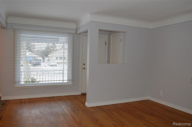 1065 Cloverlawn Boulevard, Lincoln Park, MI 48146