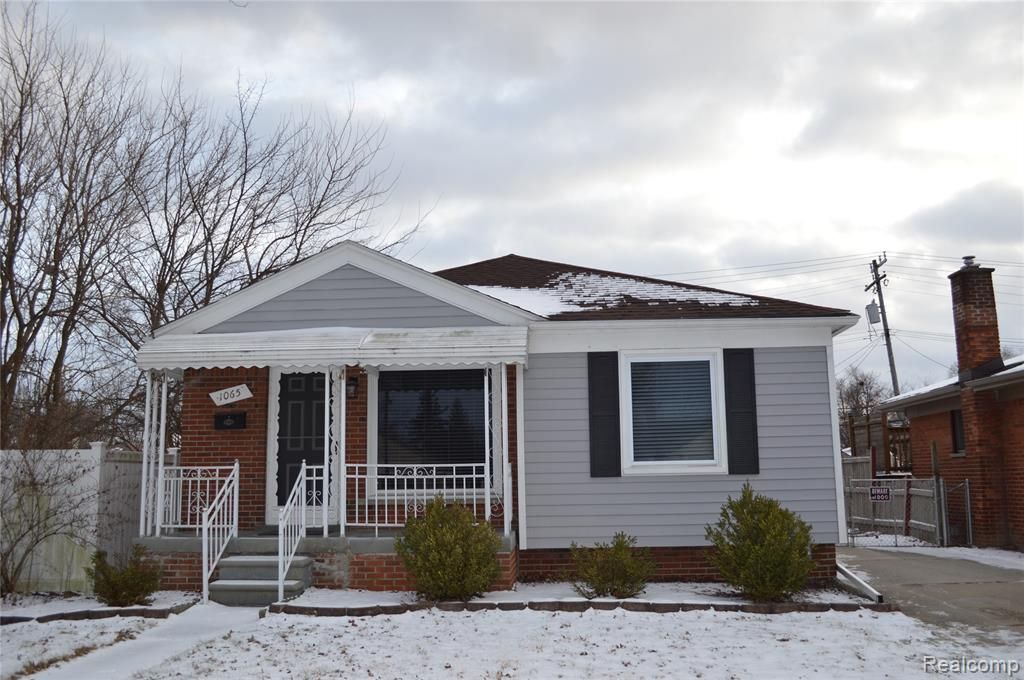 1065 Cloverlawn Boulevard, Lincoln Park, MI 48146