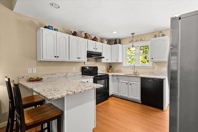 6 Rock Marsh Road UNIT A, Wareham, MA 02571