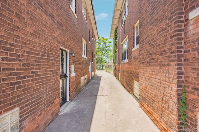 3251 Calvert Street, Detroit, MI 48206