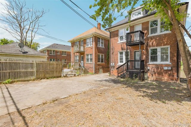 3251 Calvert Street, Detroit, MI 48206