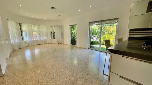 625 93rd St, Surfside, FL 33154