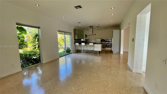 625 93rd St, Surfside, FL 33154