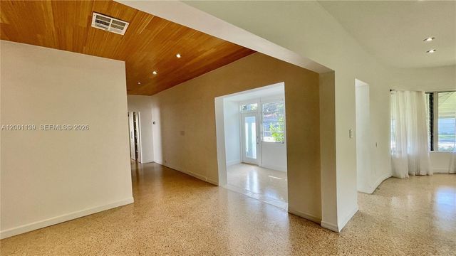 625 93rd St, Surfside, FL 33154