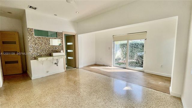 625 93rd St, Surfside, FL 33154