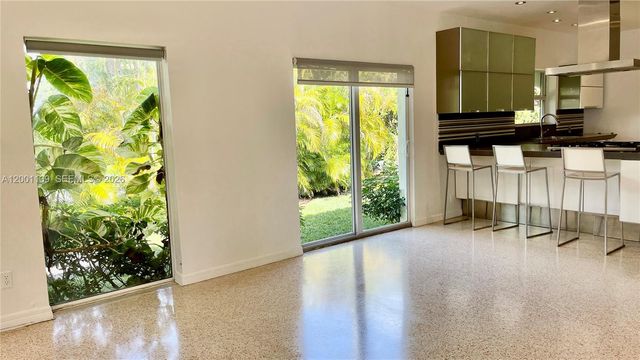 625 93rd St, Surfside, FL 33154