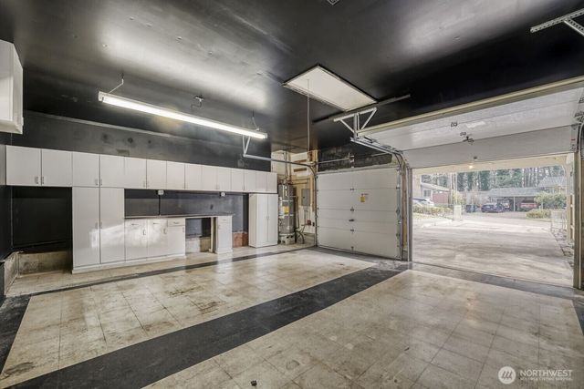 9632 S 216th St, Kent, WA 98031