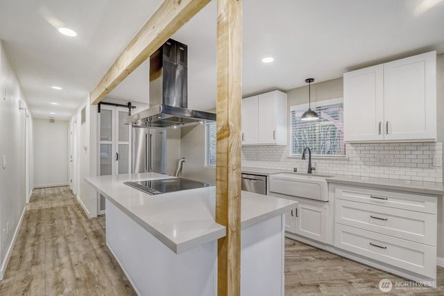 9632 S 216th St, Kent, WA 98031