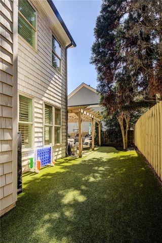 305 Valley Brook Way NE, Atlanta, GA 30342